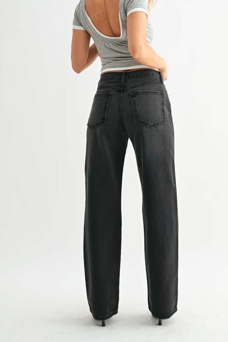 Low Rise Relaxed Straight Leg