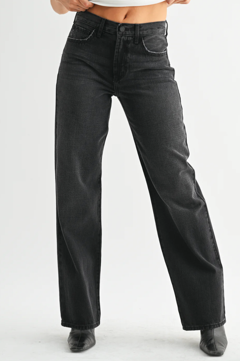 Low Rise Relaxed Straight Leg