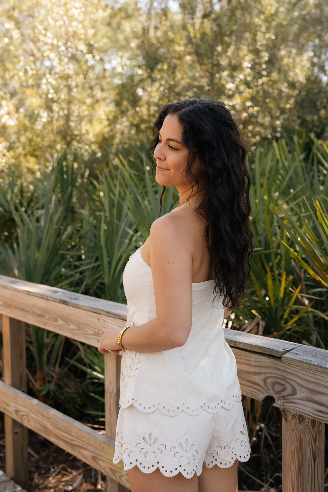Magnolia Eyelet Set
